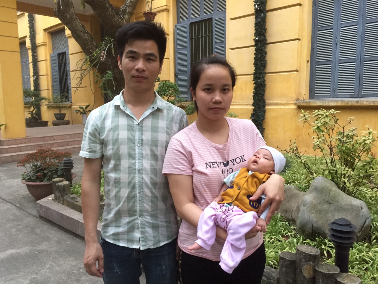 Gia đình Bé Ngọc