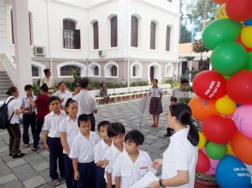 nang buoc trong yeu thuong