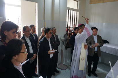 Làm Phép và Trao Quyền Sử Dụng Hệ Thống Máy Lọc Nước Tinh Khiết cho Giáo Xứ Ân Phú