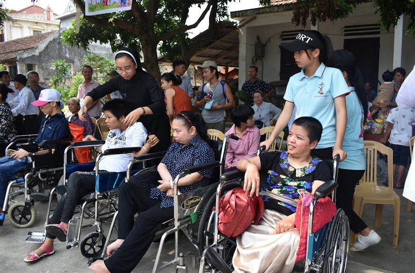 Caritas Hà Nội: Trung Thu với các em thiếu nhi có hoàn cảnh đặc biệt