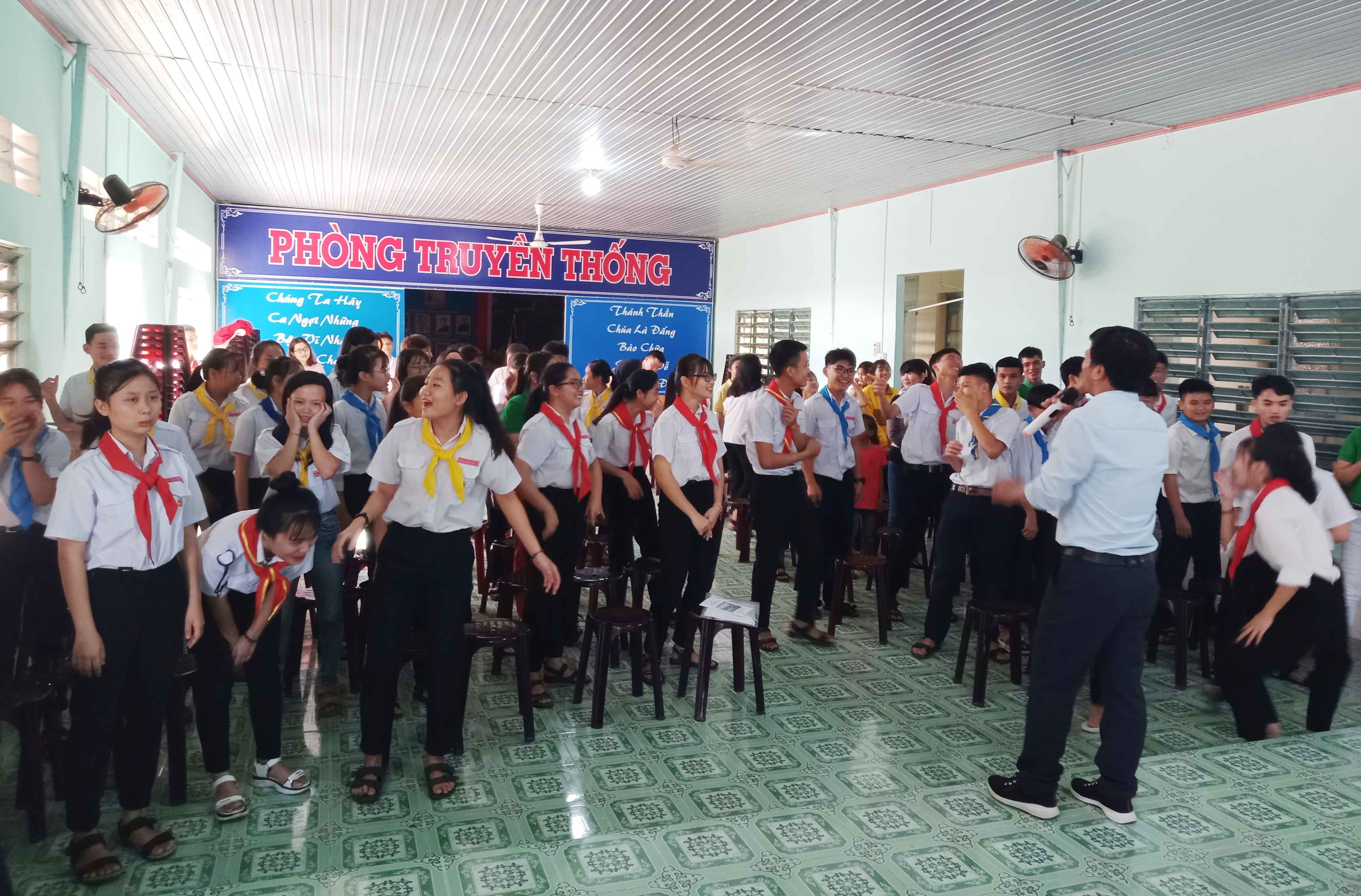 Caritas Phan Thiết: Toạ Đàm Người Có H Lên Tiếng Nói Của Họ