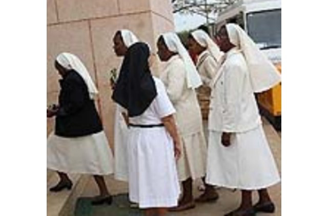 Các nữ tu chống nạn buôn người: một buổi hội thảo giúp các nạn nhân tại tòa án