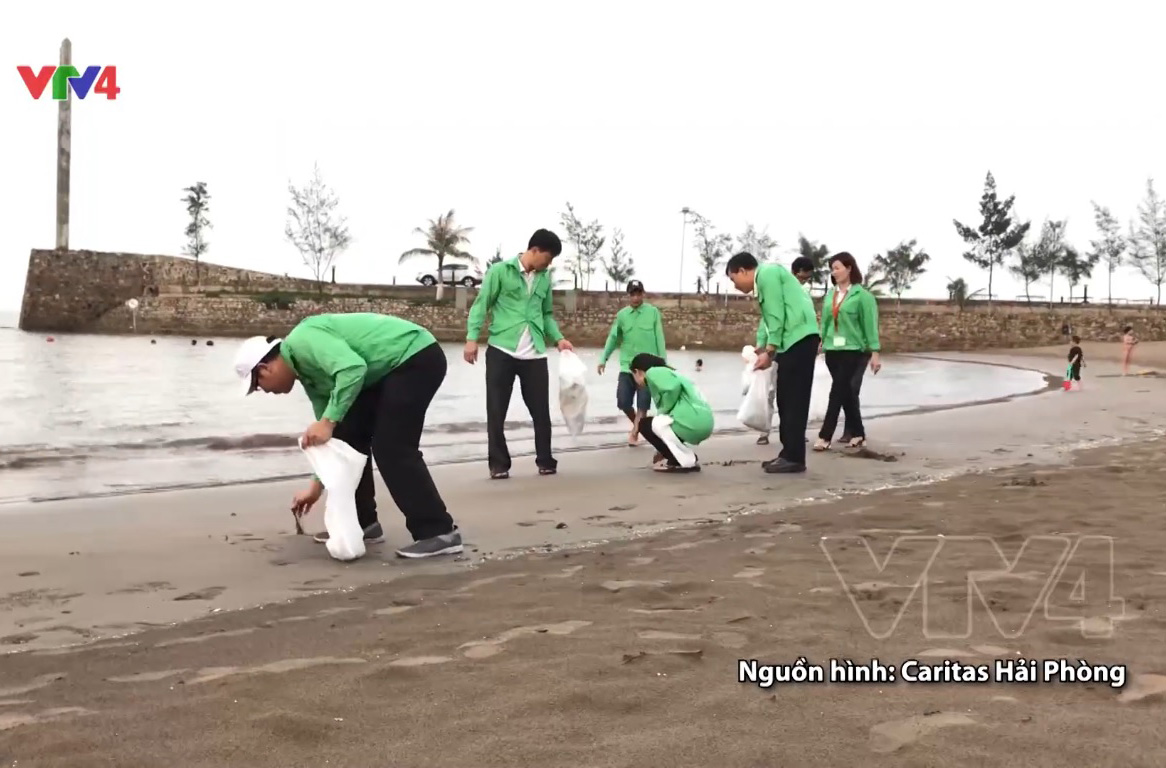 Clip phóng sự: Tôn giáo bảo vệ môi trường (VTV4)