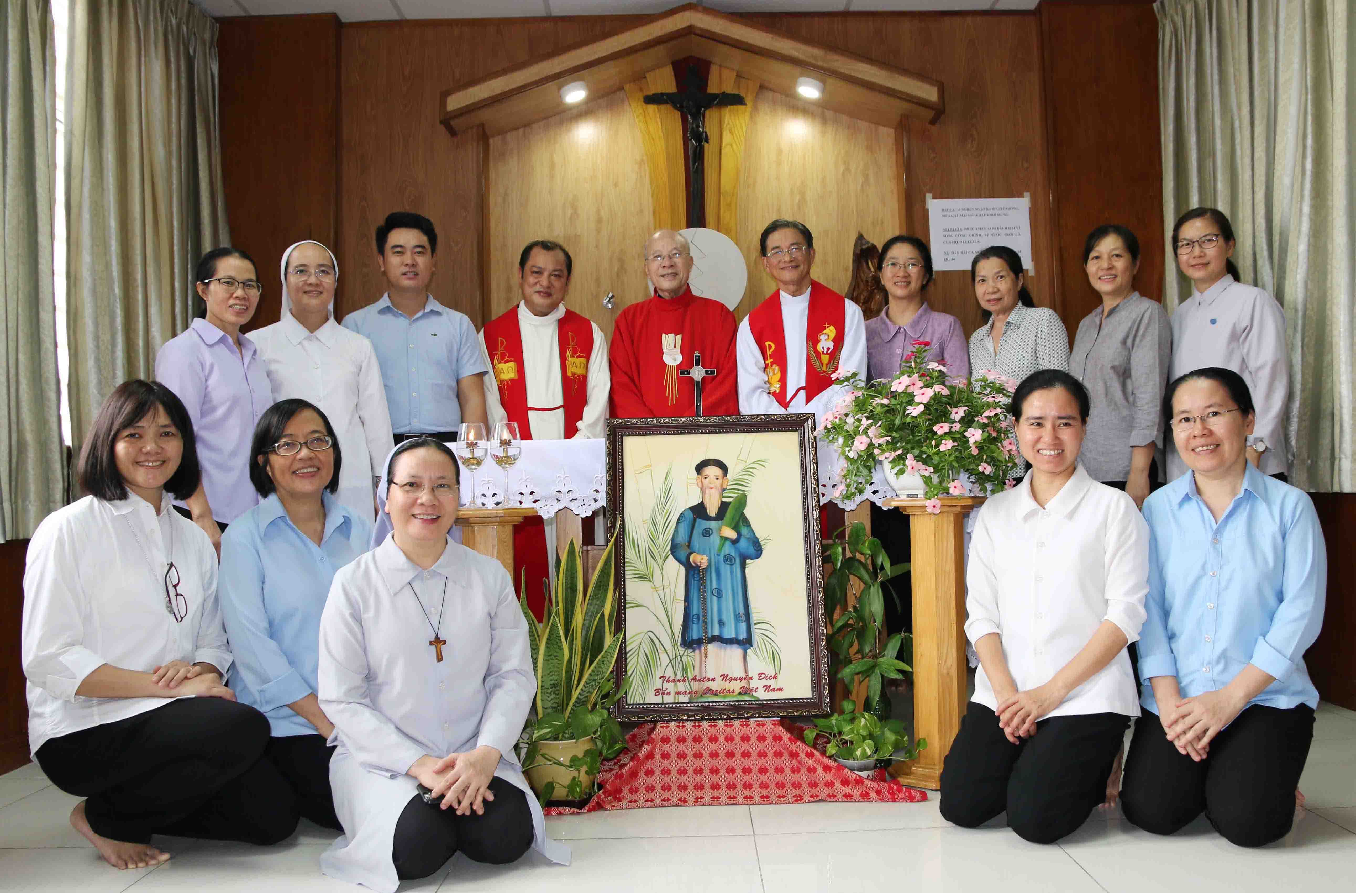 Caritas Việt Nam: Mừng Lễ Bổn Mạng - Thánh Antôn Nguyễn Đích