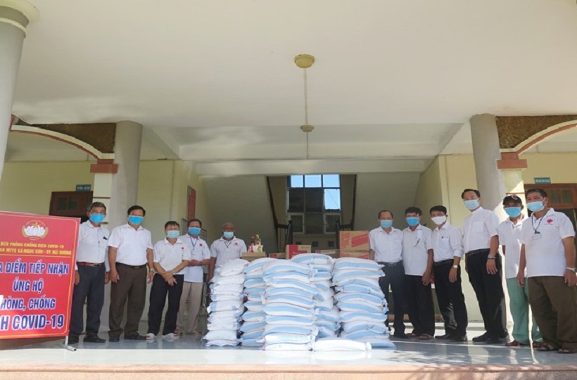 Caritas Hải Phòng: Ngày thứ hai trong “Chương trình giúp đỡ những người khó khăn vì Covid-19 tại thành phố Hải Dương”