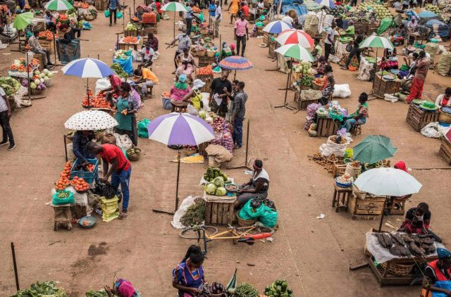 Chính phủ Đức tặng 100 ngàn euro thiết bị bảo vệ cá nhân chống lại Covid-19 cho Giáo hội Uganda