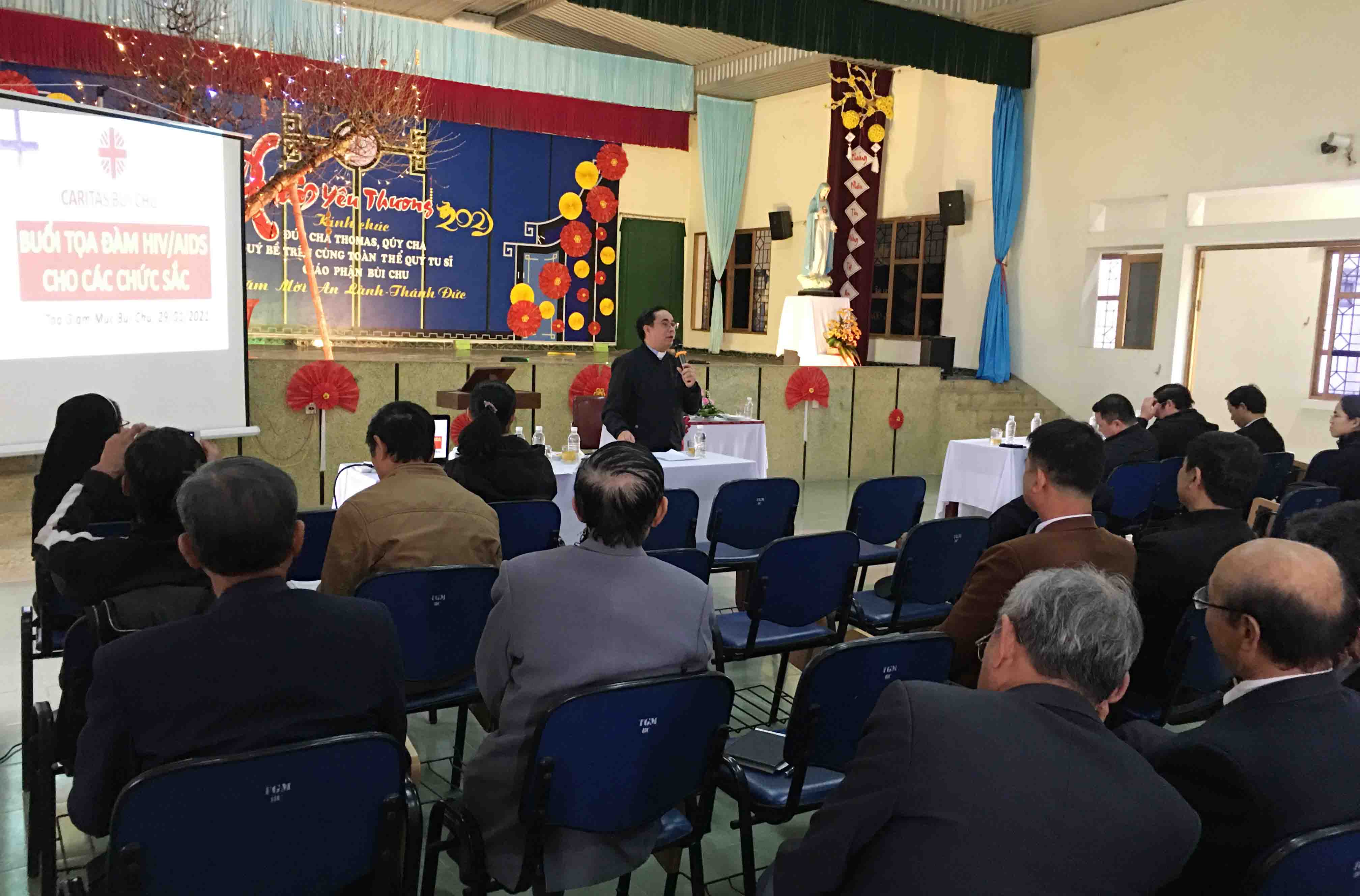 Caritas Bùi Chu: Tổ Chức Diễn Đàn Về HIV/AIDS