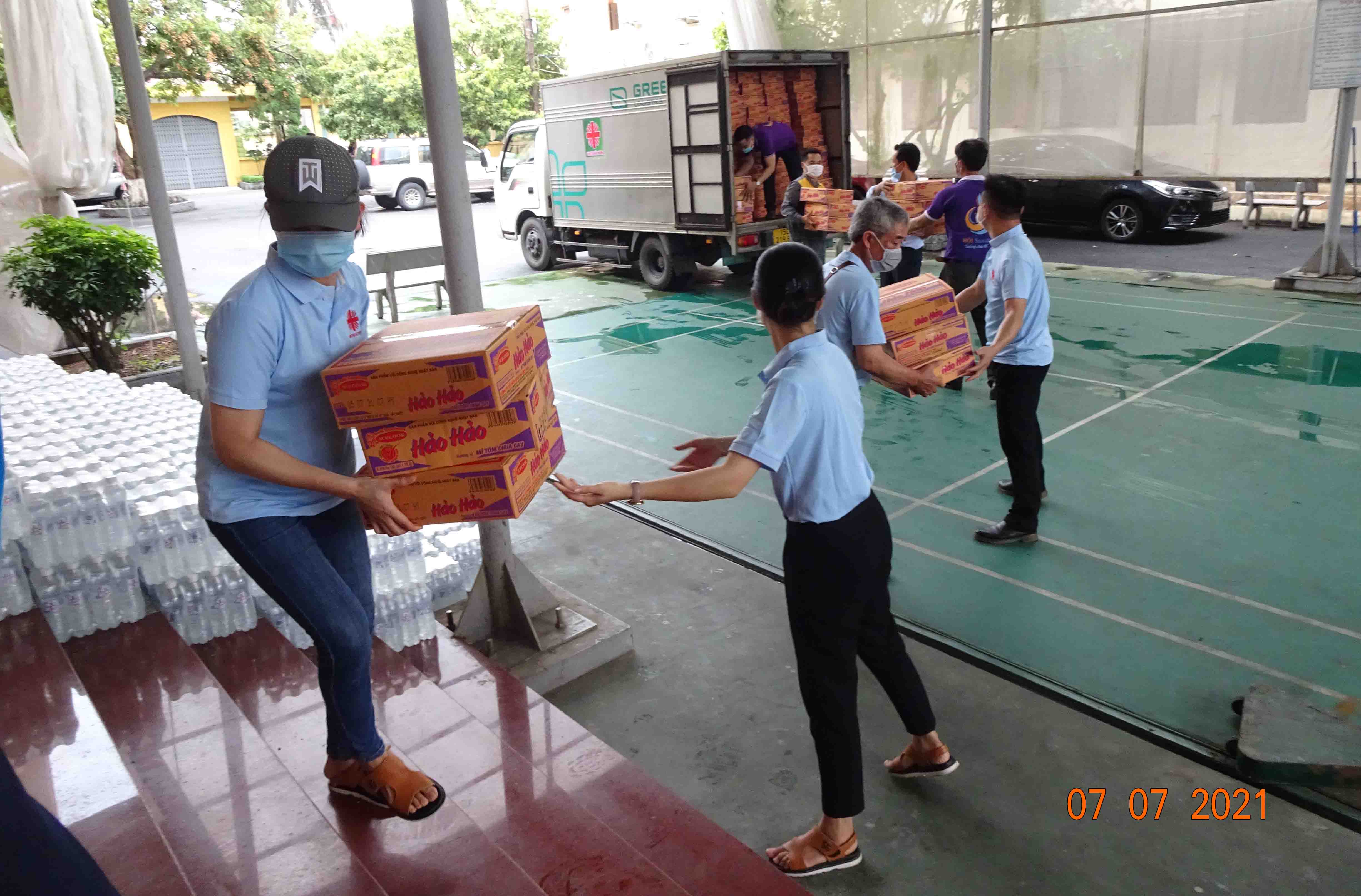 Caritas Hải Phòng: Đồng hành với bà con vùng dịch huyện Vĩnh Bảo