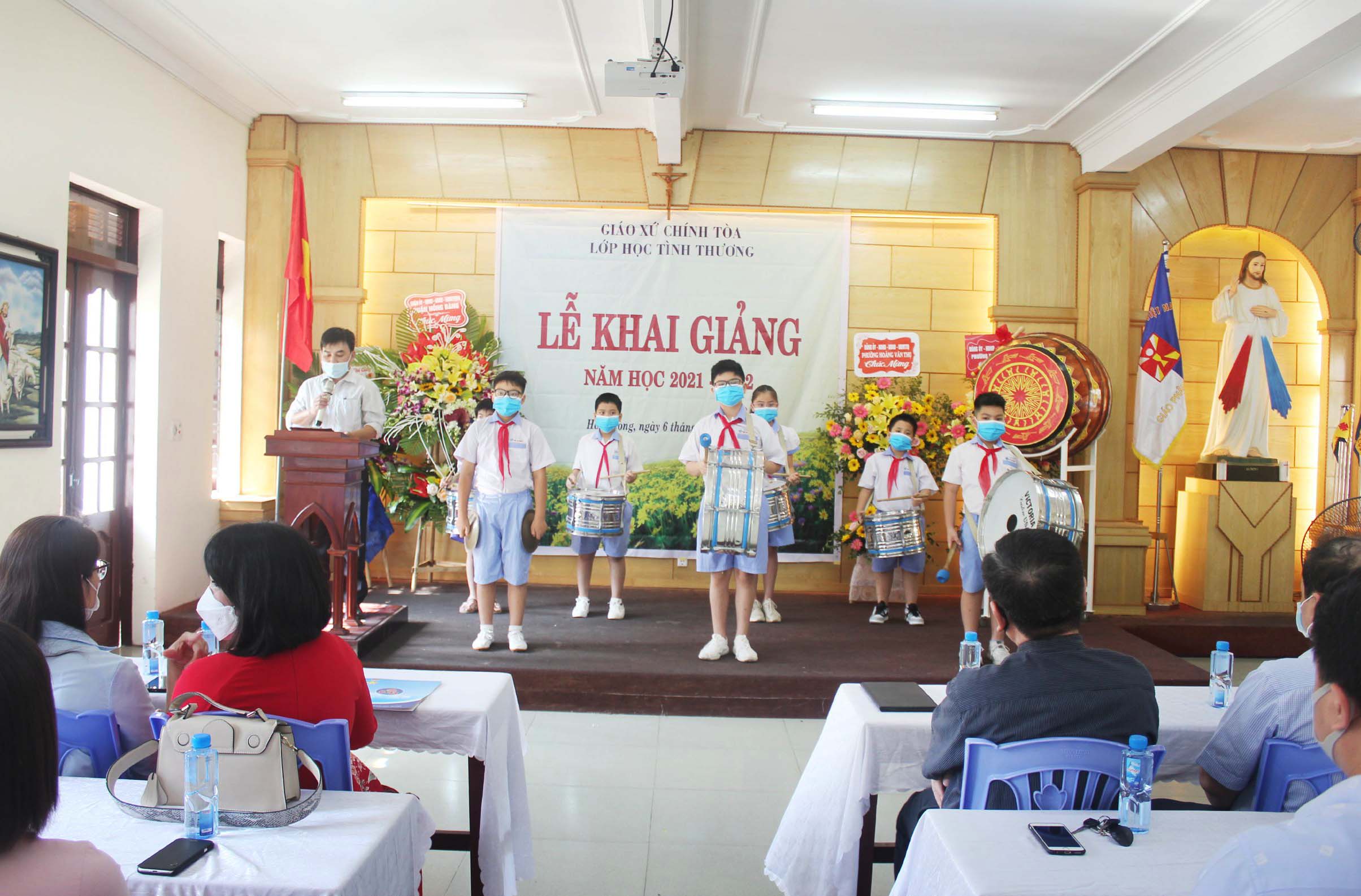 Caritas Hải Phòng: Món quà “độc đáo” dành cho các em Lớp học tình thương trong ngày khai giảng