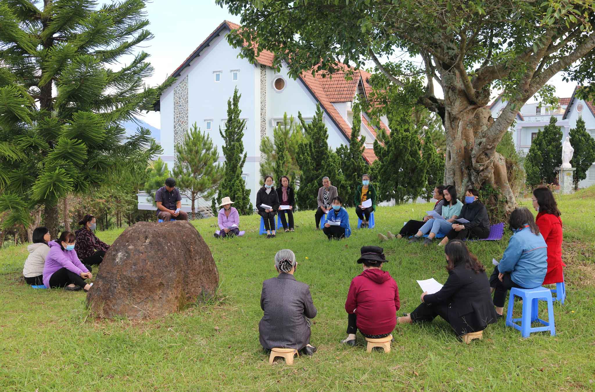 Caritas Đà Lạt: Lectio Divina - cầu nguyện chiêm ngưỡng “công trình sáng tạo”