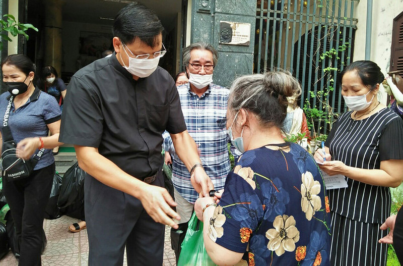Caritas Hà Nội: Tiếp tục trao tặng yêu thương tới anh chị em gặp khó khăn do ảnh hưởng đại dịch Covid-19