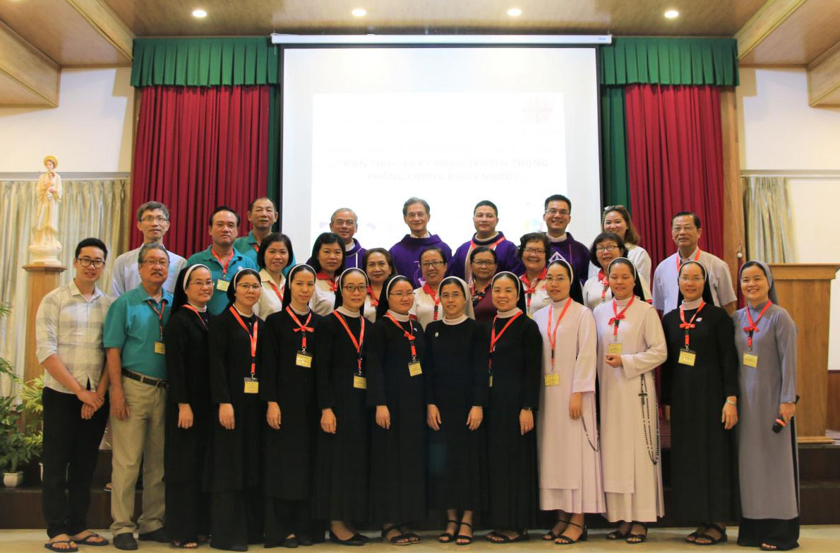 Caritas Việt Nam: Ban di cư an toàn - Kết thúc Khóa tập huấn “Kiến thức và kỹ năng truyền thông phòng chống buôn người