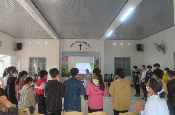 Caritas Huế: Khóa tập huấn kỹ năng “suy nghĩ tích cực”