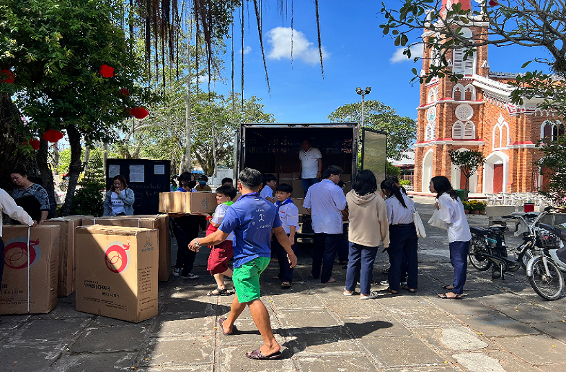Caritas Long Xuyên: Bánh Xe Yêu Thương