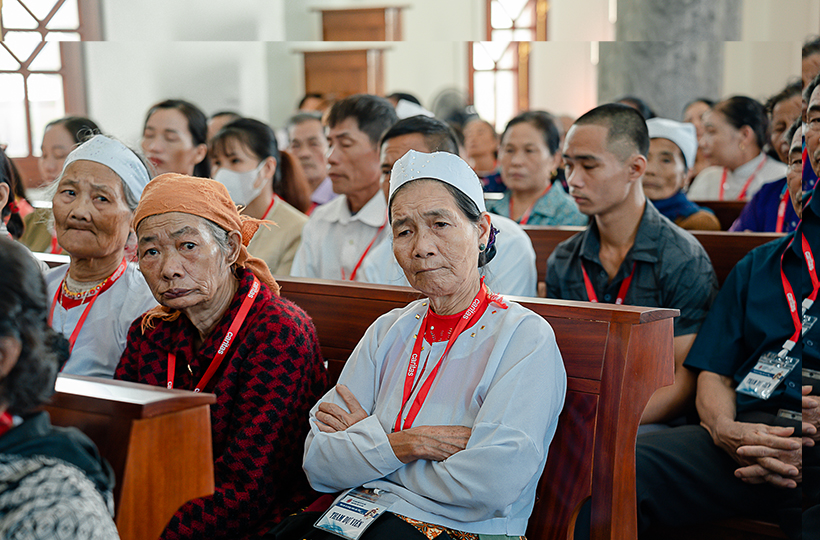 CaritasTGP Hà Nội: Ngày Thế Giới Người Nghèo Lần Thứ VIII