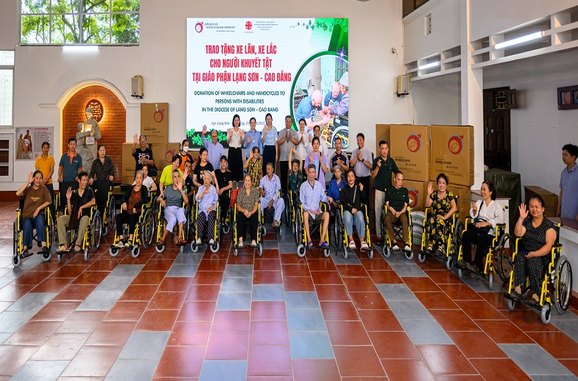 Chuyển Động Của Yêu Thương