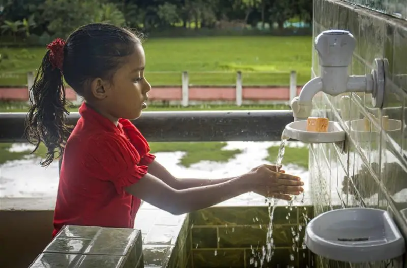 Cam Kết Cung Cấp Nước Sạch Cho Các Cơ Sở Y Tế 