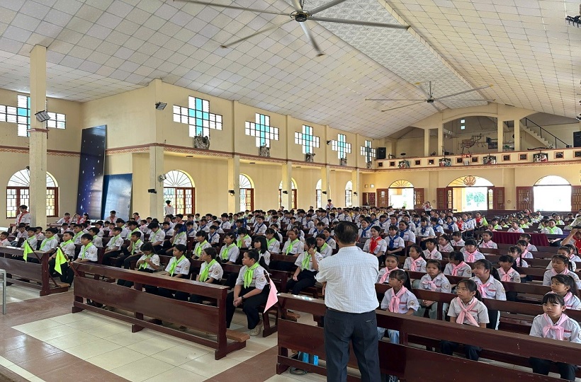 Caritas Long Xuyên: Truyền Thông  Phòng Chống Buôn Người Tại Giáo Xứ Phú An 