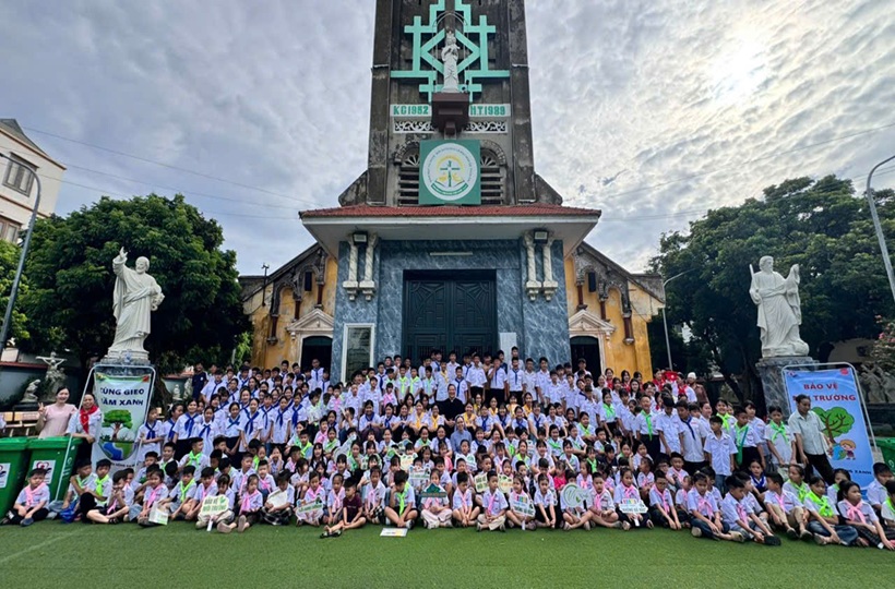 Caritas Hưng Hóa: Truyền Thông Về Bảo Vệ Môi Trường Tại Giáo Xứ Dị Nậu