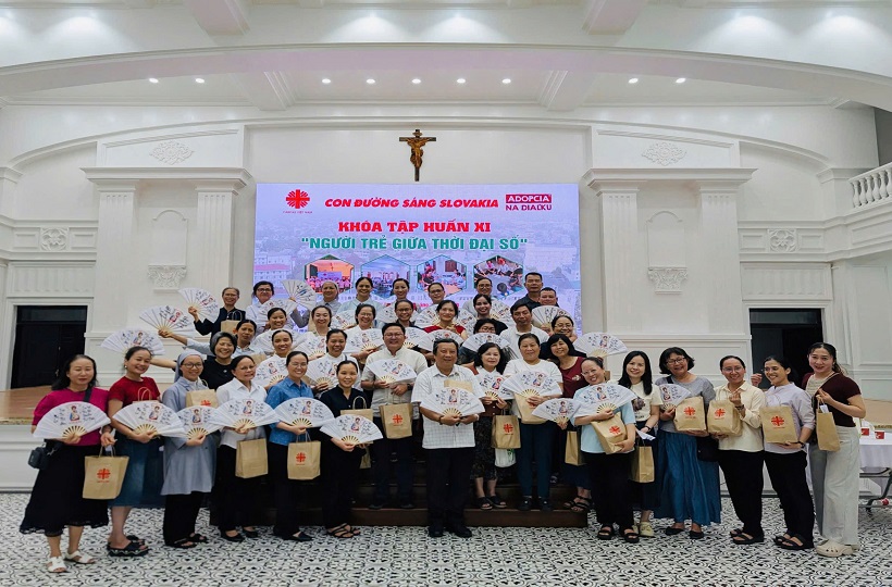 Ban Khuyến Học Caritas Việt Nam Tổ Chức Khoá Tập Huấn Đồng Hành Lần Thứ XI 