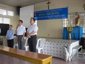 Tập huấn tình nguyện viên trong chương trình“Đồng Hành Với Người Nhiễm HIV/AIDS”