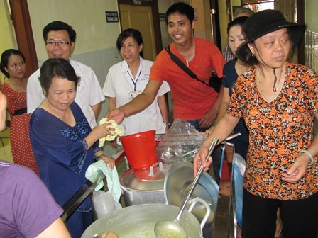 Caritas Hải Phòng: Thánh Lễ  Tạ Ơn 2 năm hoạt động Nồi cháo Ân – Nghĩa