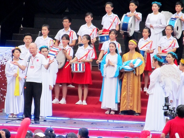 Lễ Hội Giáng Sinh “Đến Để Yêu Thương 2016” Dành Cho Trẻ Em Có Hoàn Cảnh Đặc Biệt