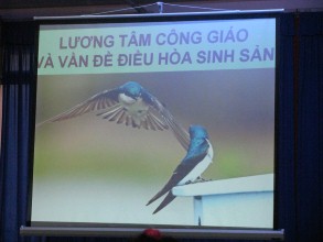 Truyền thông bảo vệ sự sống cho nhóm sinh viên Công giáo Thánh Tâm