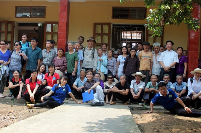 Niềm vui chia sẻ tại trại phong Chí Linh