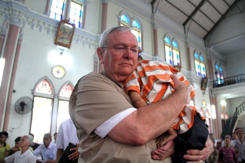 Caritas Hải Phòng trao tặng xe lăn cho người khuyết tật đợt 1 năm 2016