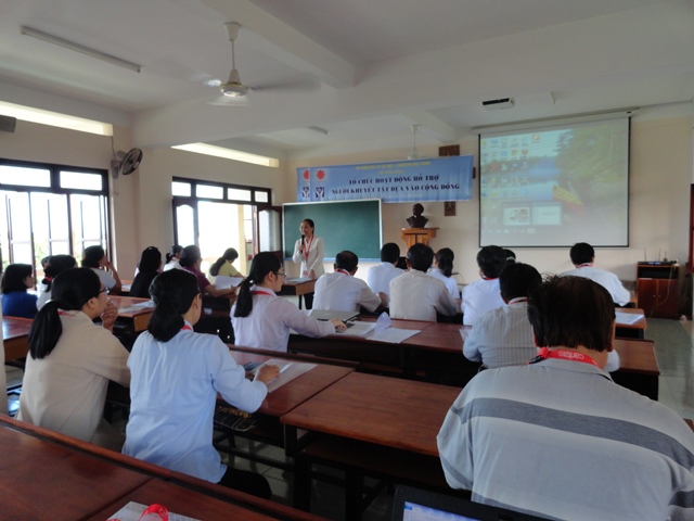 Khai giảng khóa Tập huấn “Tổ chức hoạt động hỗ trợ người khuyết tật dựa vào cộng đồng”