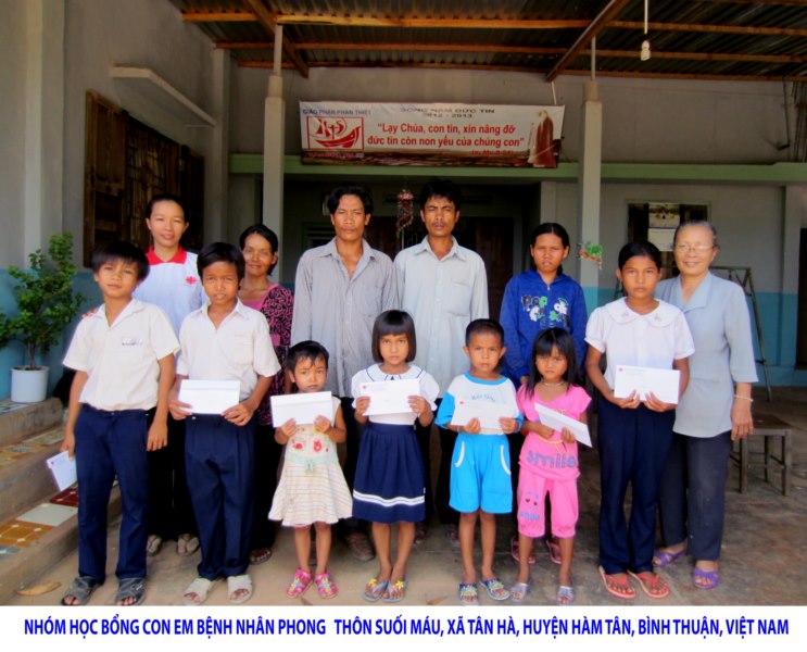 Caritas Phan Thiết trao học bổng Damien cho con em bệnh nhân phong