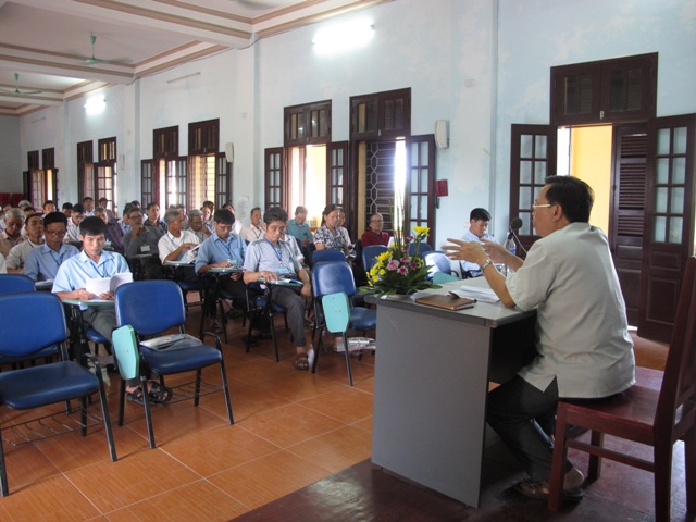 Caritas Hưng Hóa tổ chức tập huấn về Học thuyết xã hội